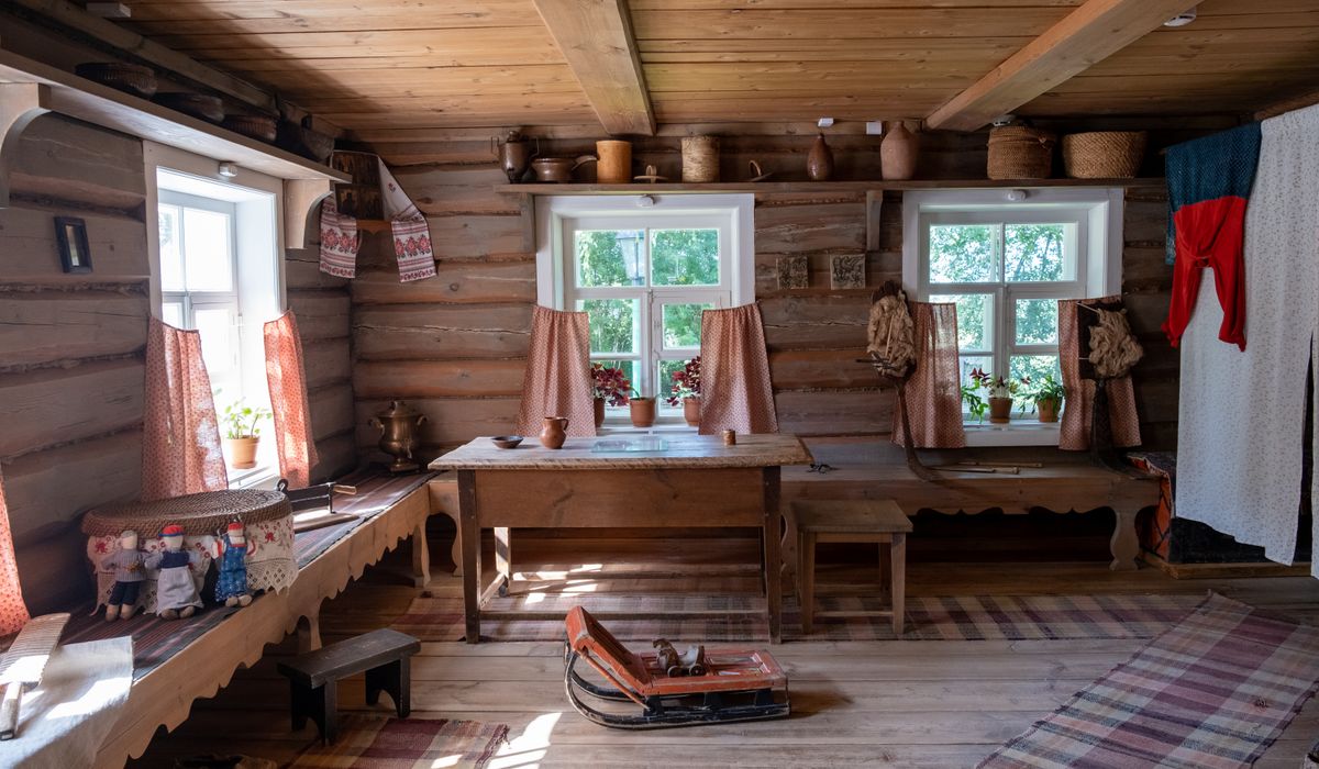 Choosing Curtains for Period Windows and Doors