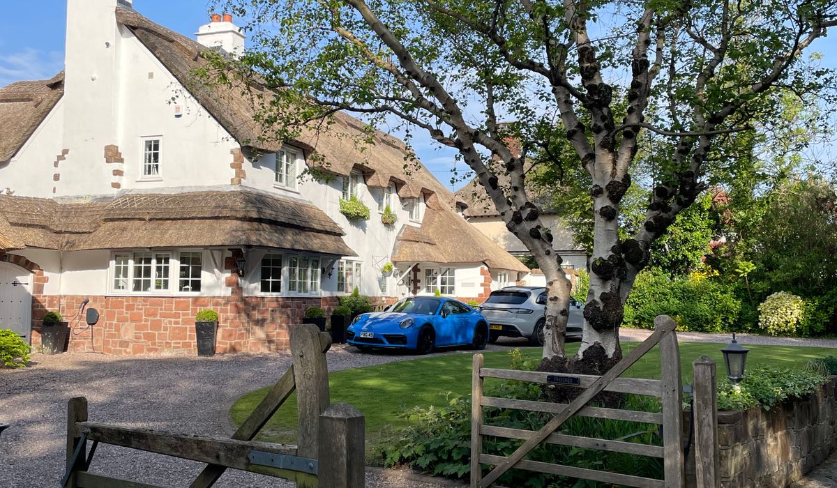 How to Restore Original Wooden Beams in a Cottage