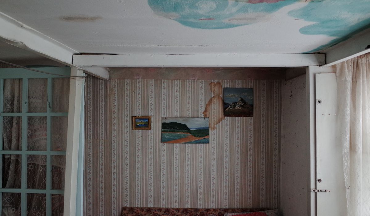 Making the Most of Low Ceilings and Small Rooms