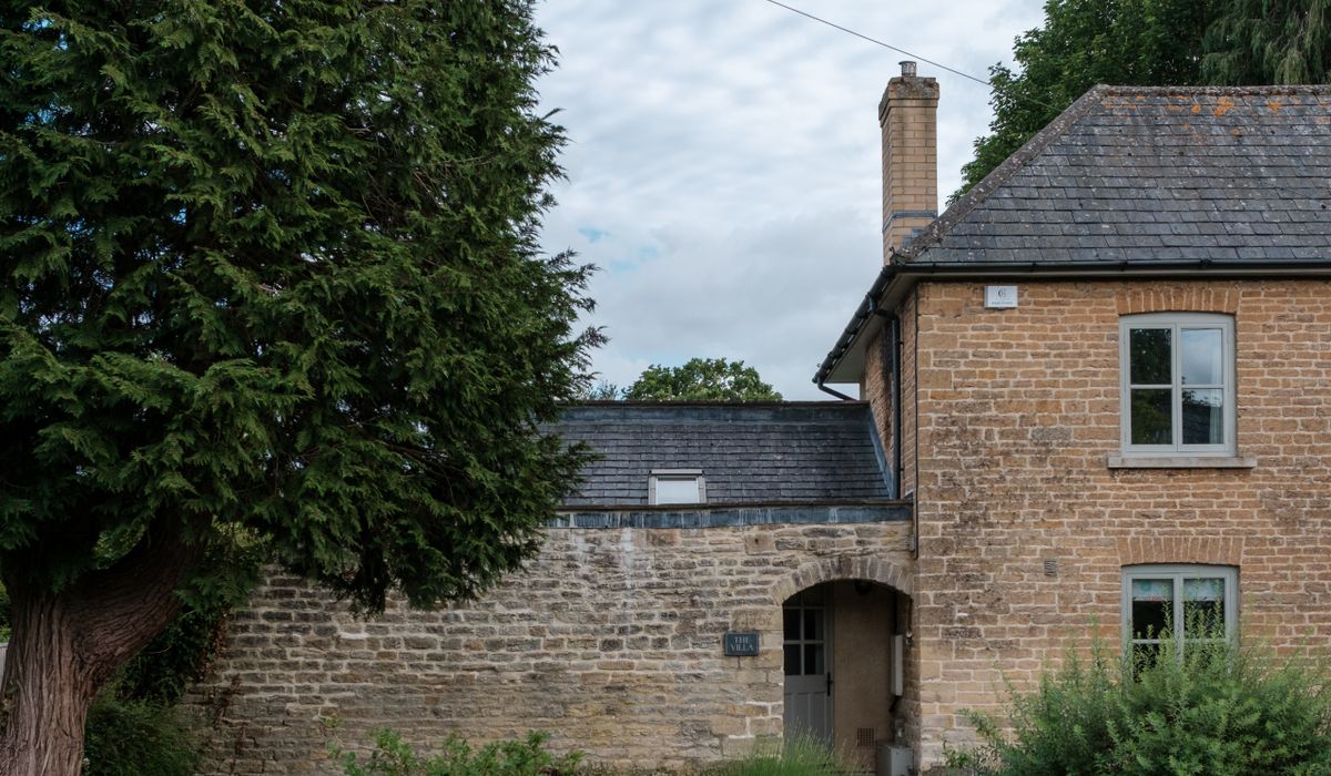 Planning a Country Kitchen with Reclaimed Materials